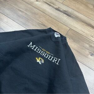 Vintage 2000’s Hanes Missouri Tigers Mizzou Crewneck Sweatshirt